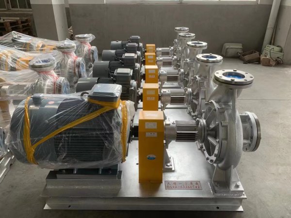 WRY系列新一(yi)代高效節能(néng)循環油泵