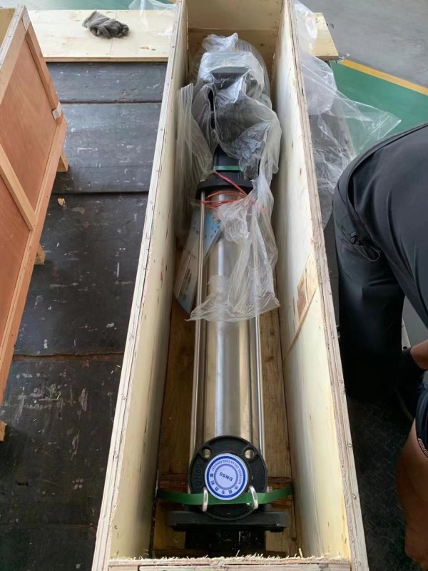 輕型立(li)式多級離(lí)心泵